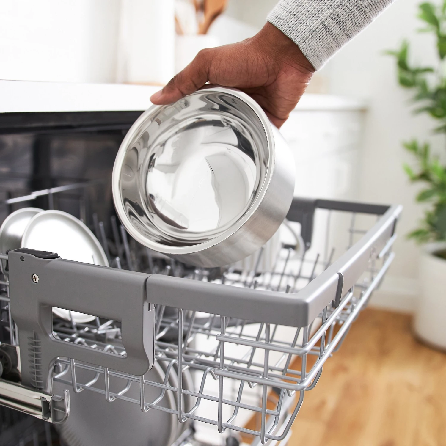 Frisco Insulated Non-Skid Flair Stainless Steel Dog & Cat Bowl 9 Frisco Insulated Non-Skid Flair Stainless Steel Dog & Cat Bowl - Image 7