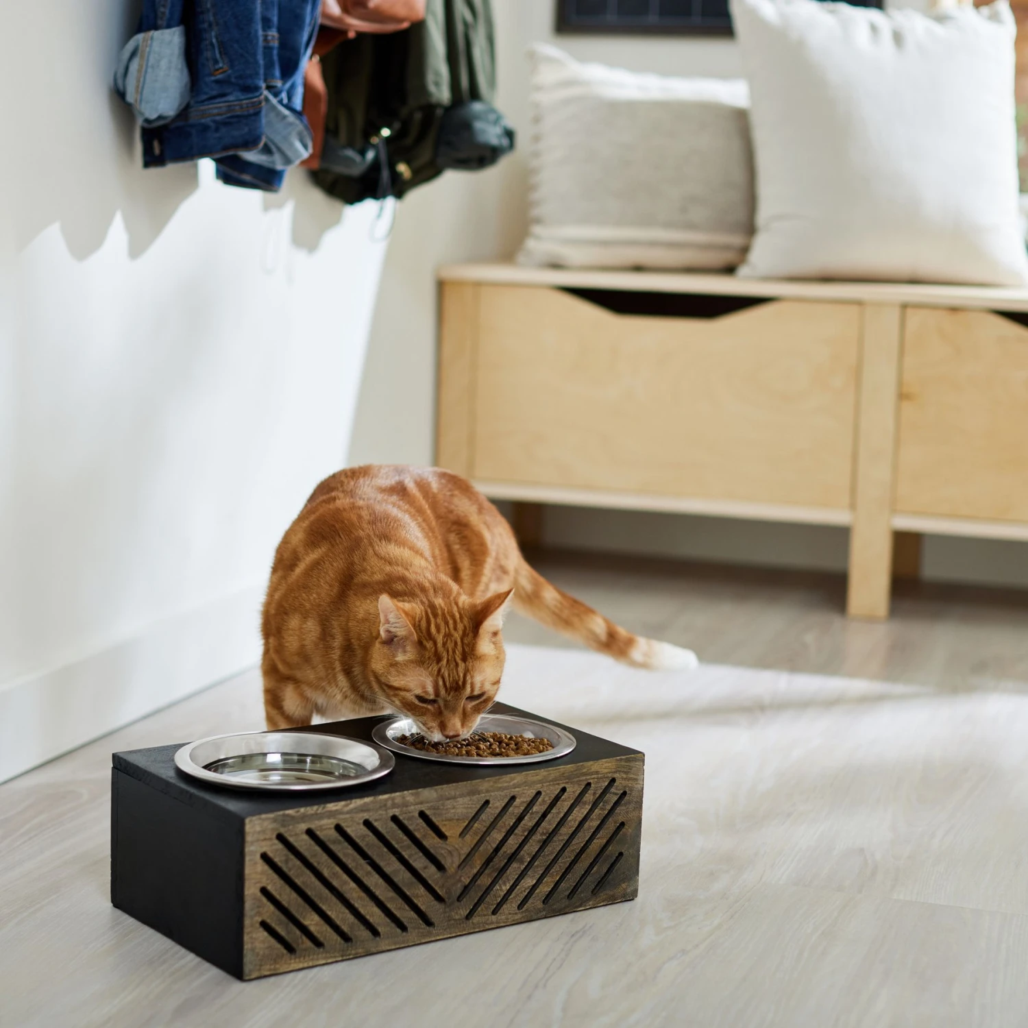 Frisco Premium Wood Elevated Stainless Steel Double Diner Dog & Cat Bowl, Black, 3 Cup 6 Frisco Premium Wood Elevated Stainless Steel Double Diner Dog & Cat Bowl, Black, 3 Cup - Image 4